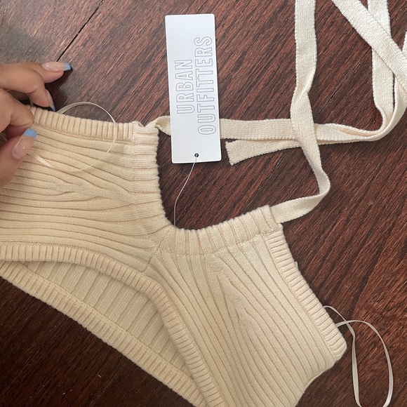 Urban Outfitters Tie Crop Top - Picture 7 of 9